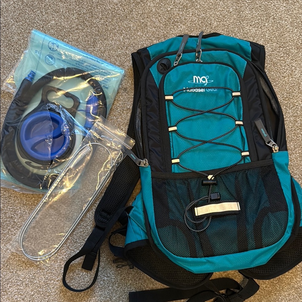 Hiking backpack with hydration pack
